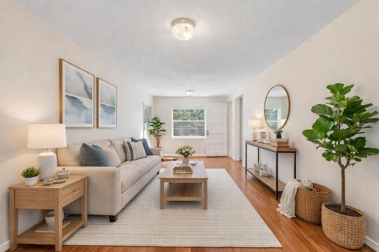 100 72nd Street S, Saint Petersburg, FL 33707 Photo