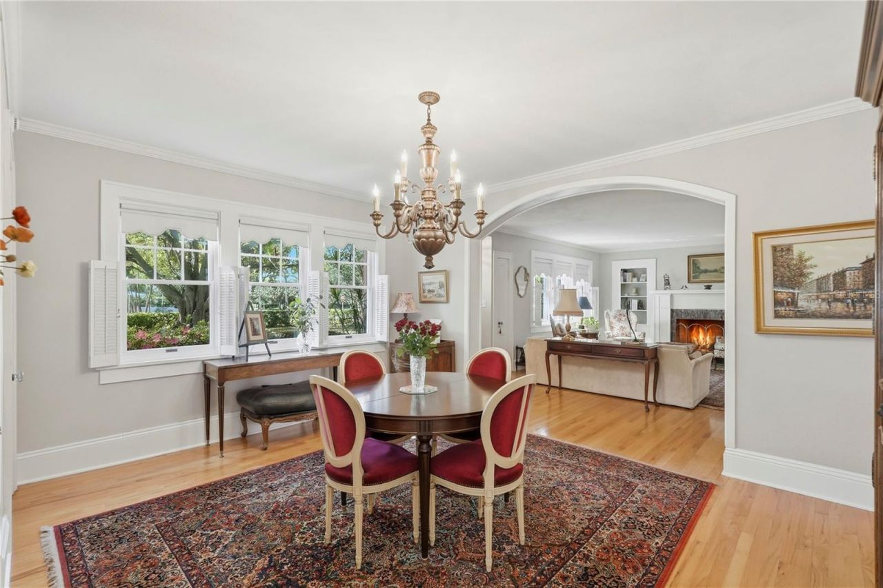 100 72nd Street S, Saint Petersburg, FL 33707 Photo