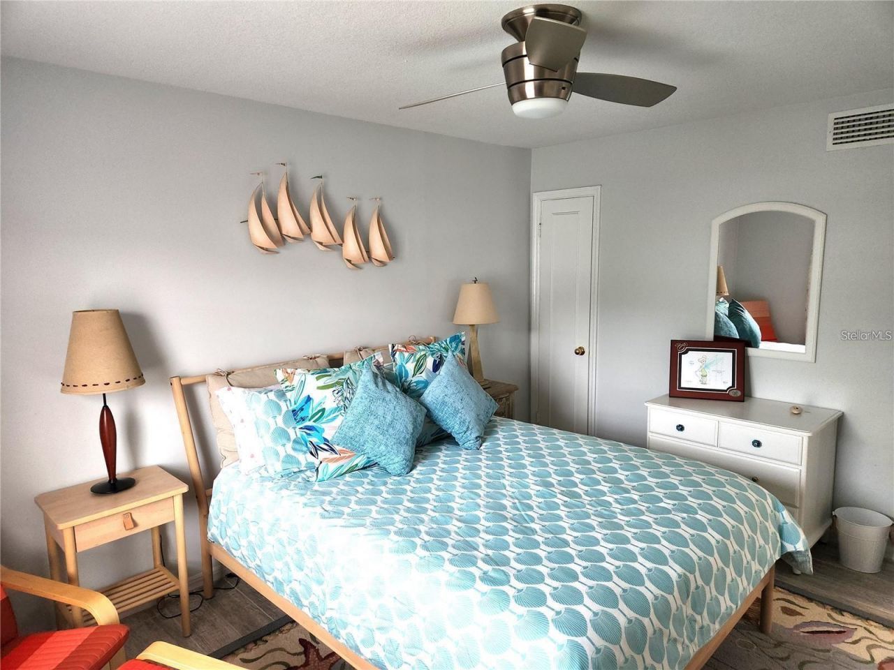 205 Pompano Drive Se, Unit B, Saint Petersburg, FL 33705 Photo