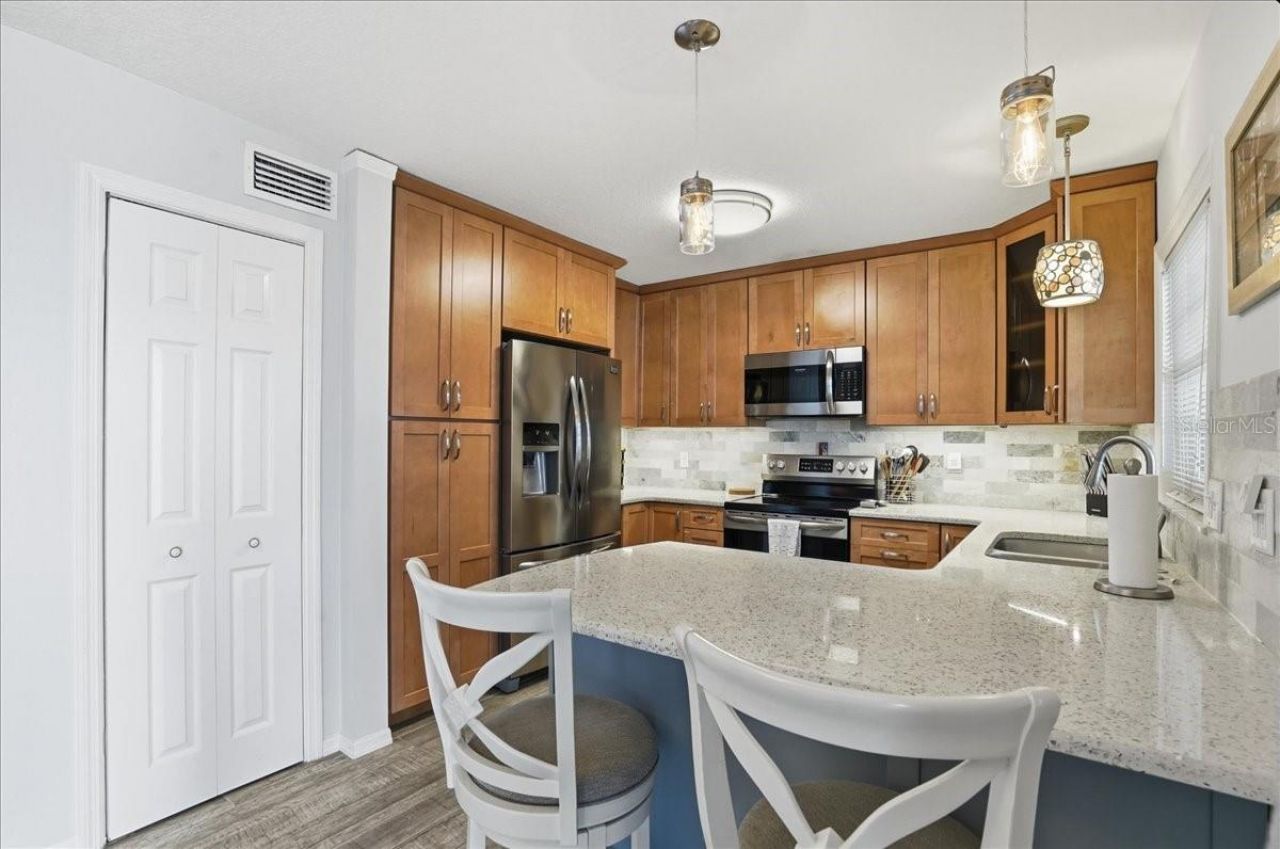 205 Pompano Drive Se, Unit B, Saint Petersburg, FL 33705 Photo