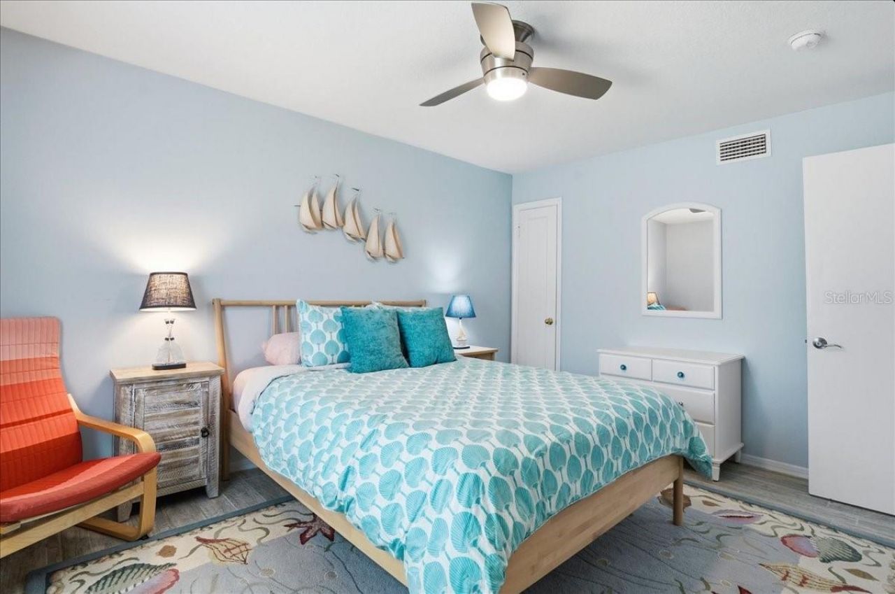 205 Pompano Drive Se, Unit B, Saint Petersburg, FL 33705 Photo