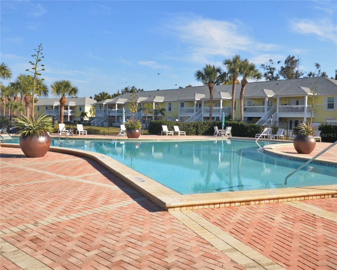 205 Pompano Drive Se, Unit B, Saint Petersburg, FL 33705 Photo