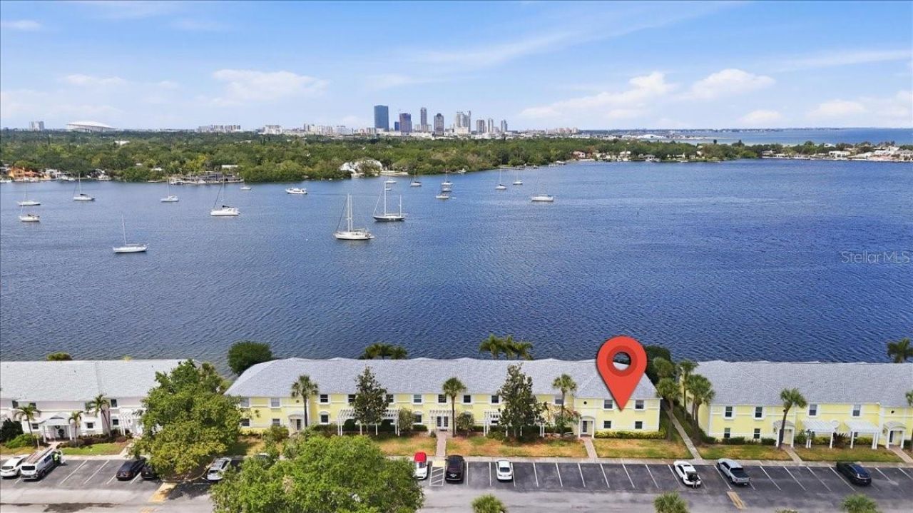 205 Pompano Drive Se, Unit B, Saint Petersburg, FL 33705 Photo