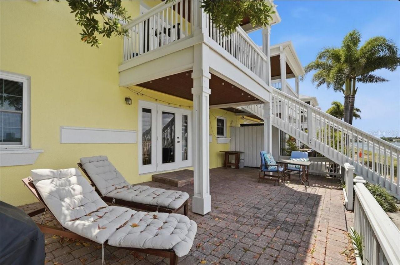 205 Pompano Drive Se, Unit B, Saint Petersburg, FL 33705 Photo
