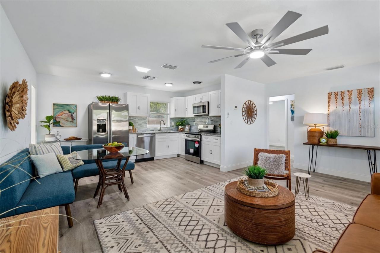 7691 14th Street N, Saint Petersburg, FL 33702 Photo