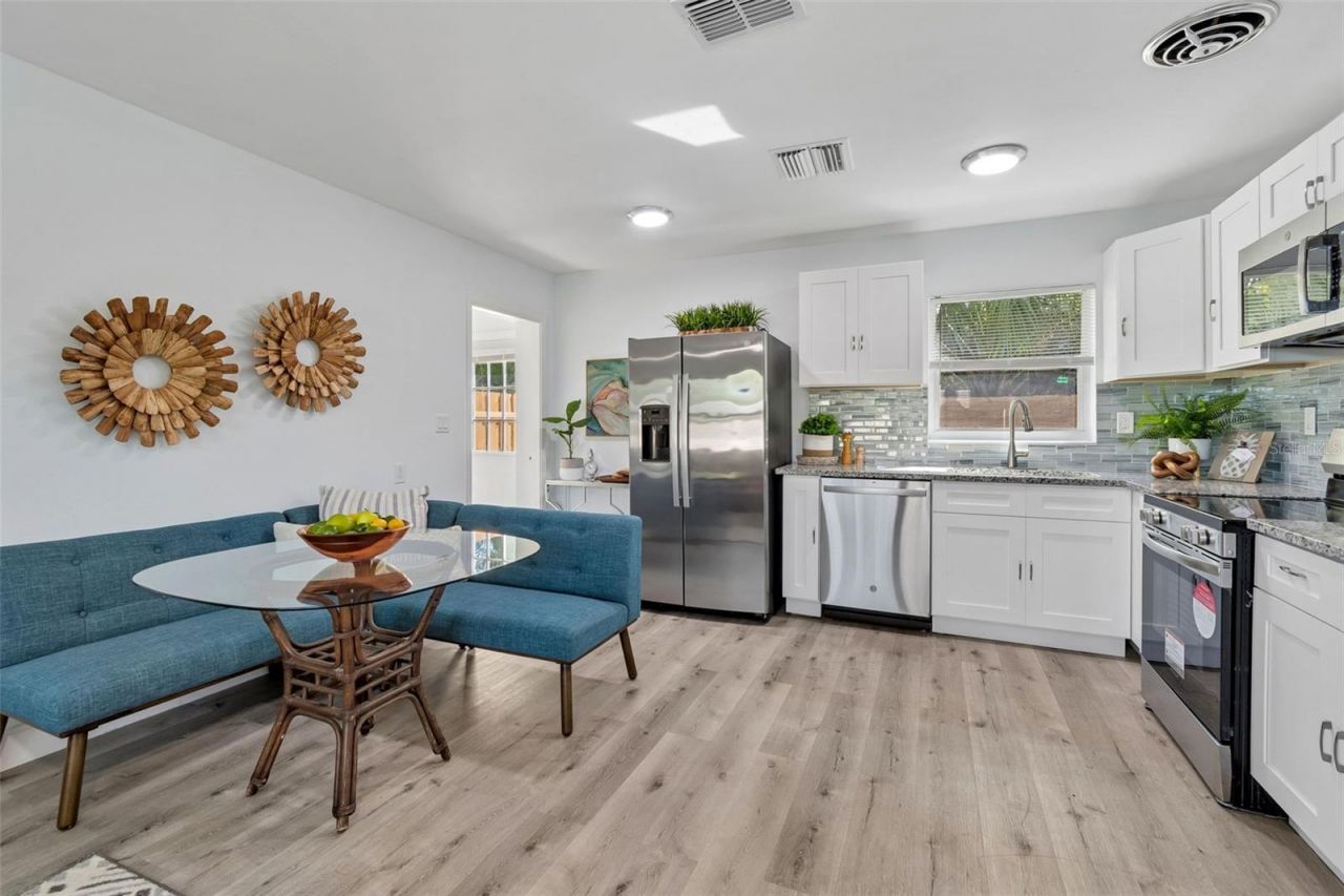 7691 14th Street N, Saint Petersburg, FL 33702 Photo