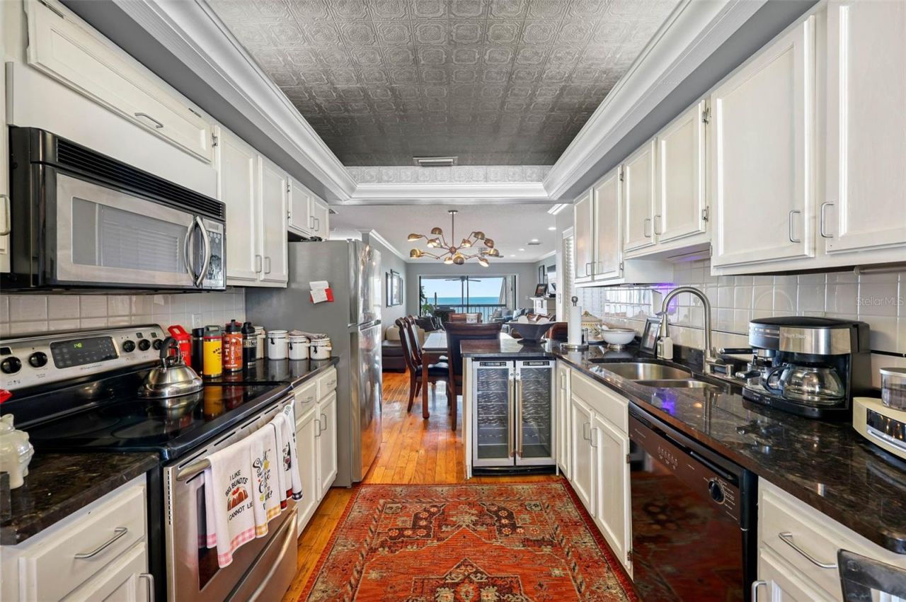 7300 Sunshine Skyway Lane S, Unit 210, Saint Petersburg, FL 33711 Photo