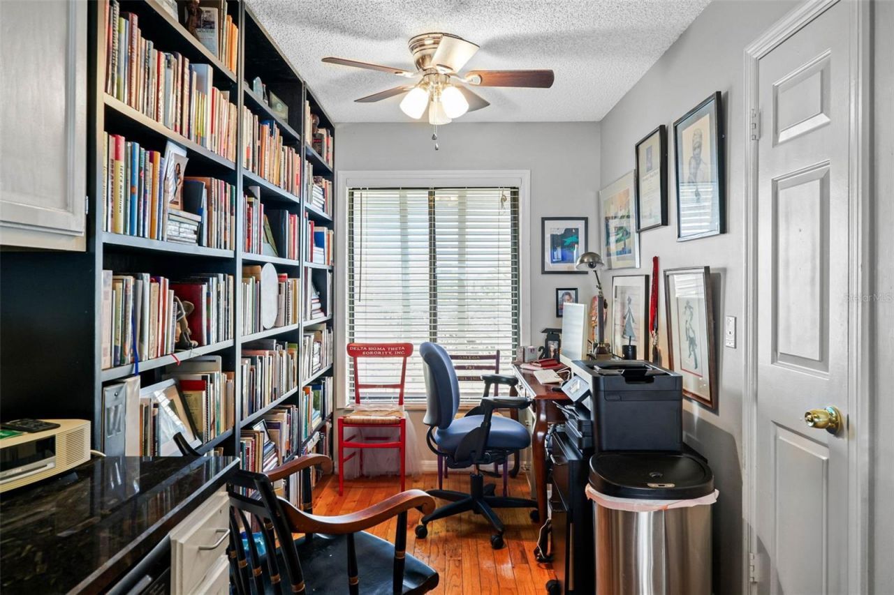 7300 Sunshine Skyway Lane S, Unit 210, Saint Petersburg, FL 33711 Photo