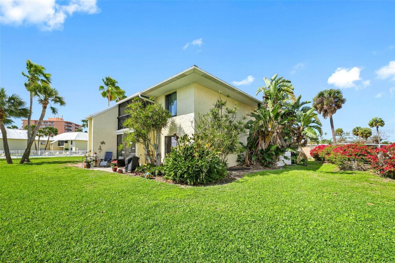 7300 Sunshine Skyway Lane S, Unit 210, Saint Petersburg, FL 33711 Photo