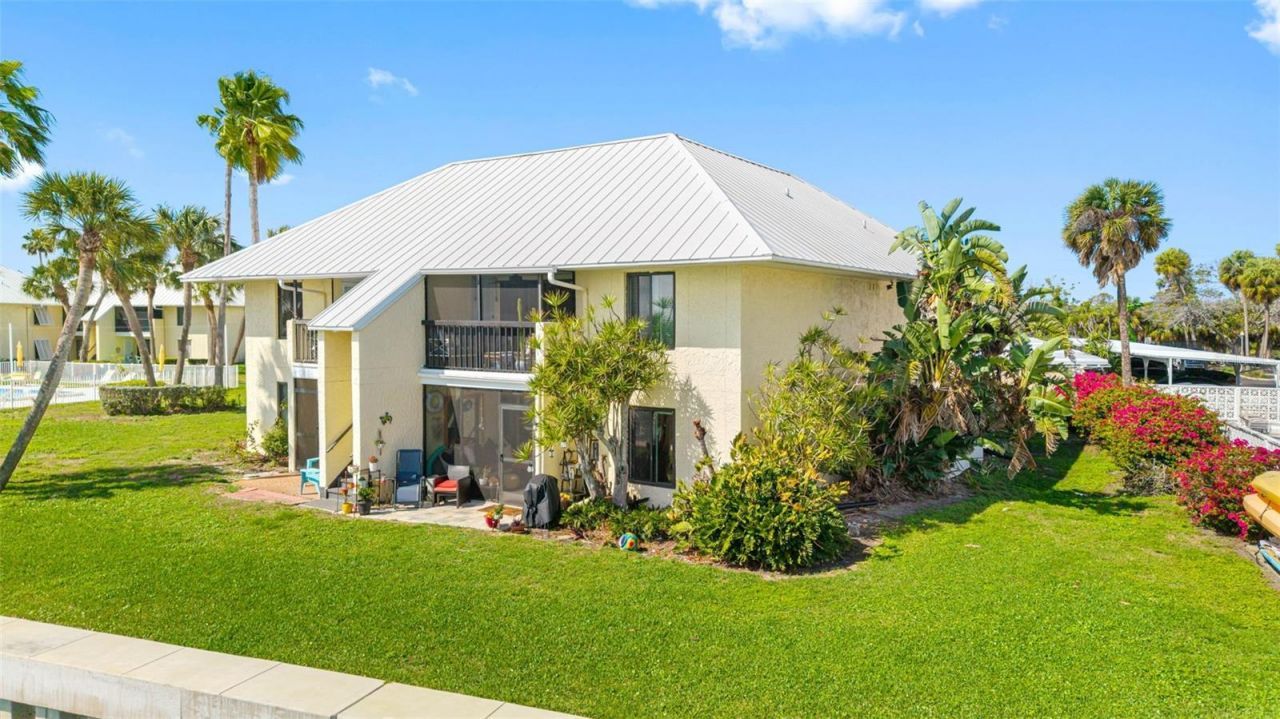 7300 Sunshine Skyway Lane S, Unit 210, Saint Petersburg, FL 33711 Photo