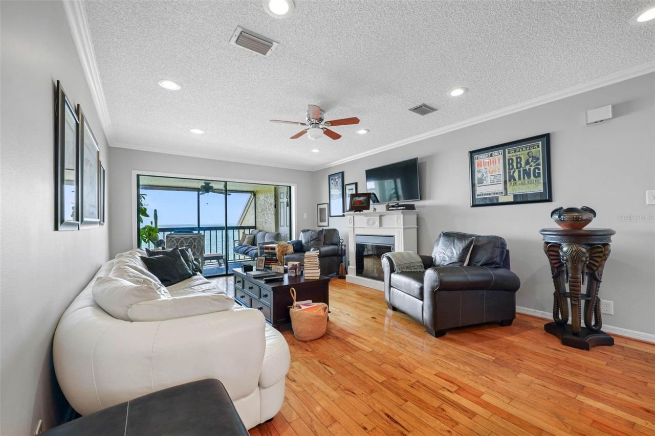 7300 Sunshine Skyway Lane S, Unit 210, Saint Petersburg, FL 33711 Photo