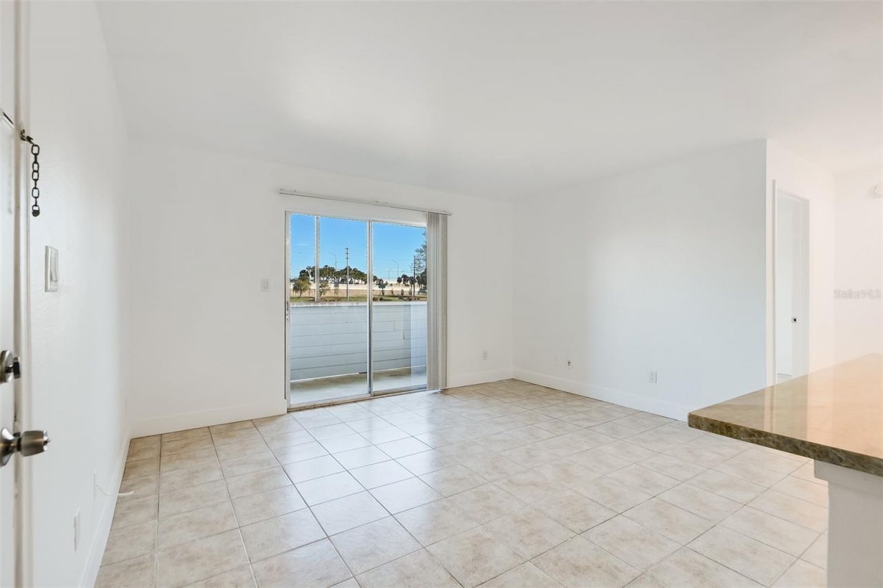 1400 Gandy Boulevard N, Unit 412, Saint Petersburg, FL 33702 Photo