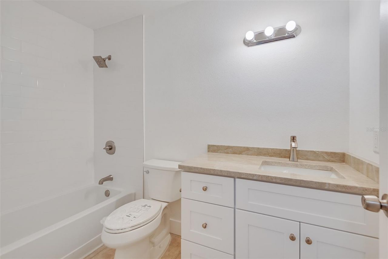 1400 Gandy Boulevard N, Unit 412, Saint Petersburg, FL 33702 Photo