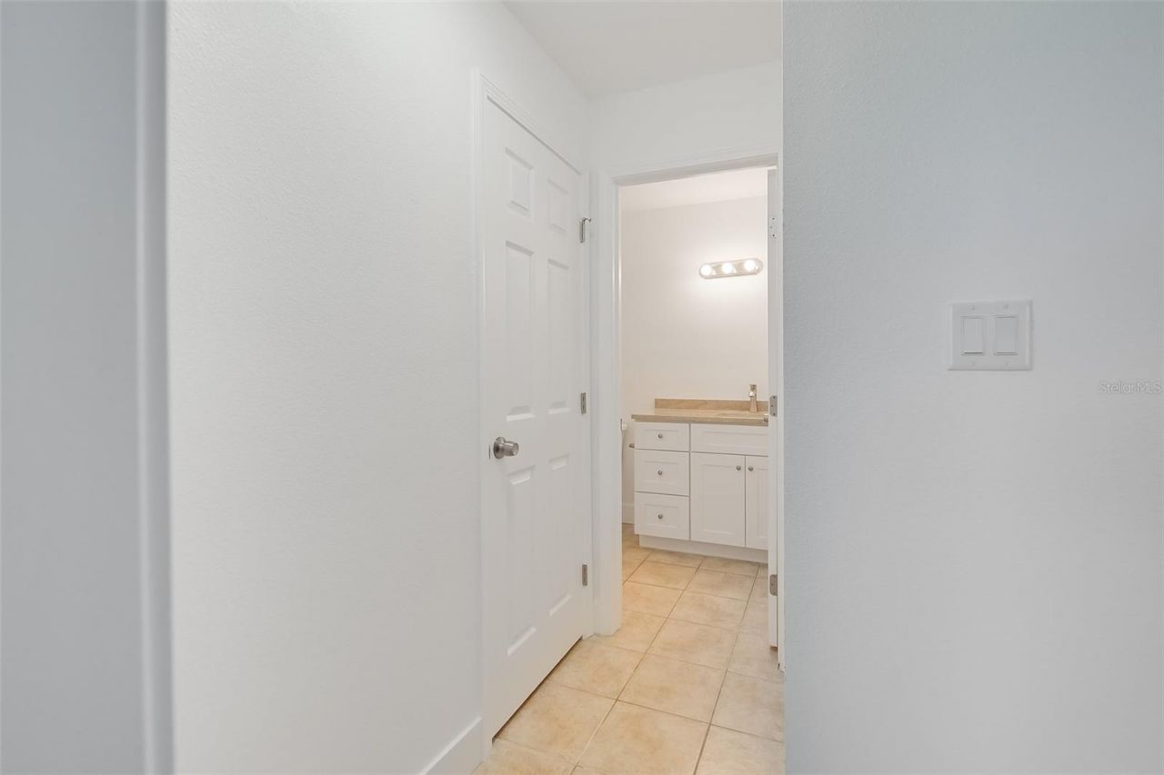 1400 Gandy Boulevard N, Unit 412, Saint Petersburg, FL 33702 Photo