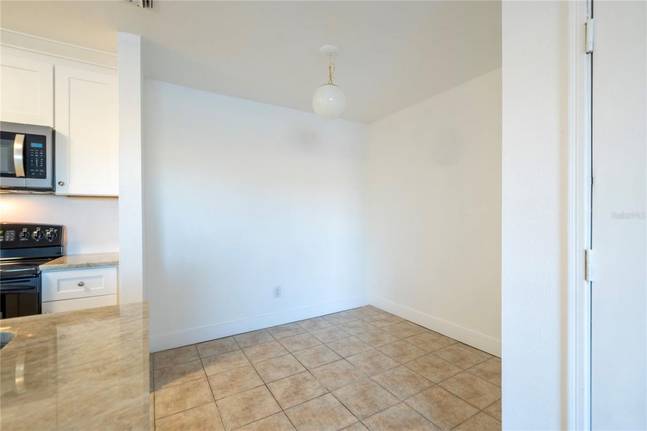 1400 Gandy Boulevard N, Unit 412, Saint Petersburg, FL 33702 Photo