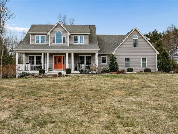 5 Whiting Farm Drive, Amherst, NH 03031