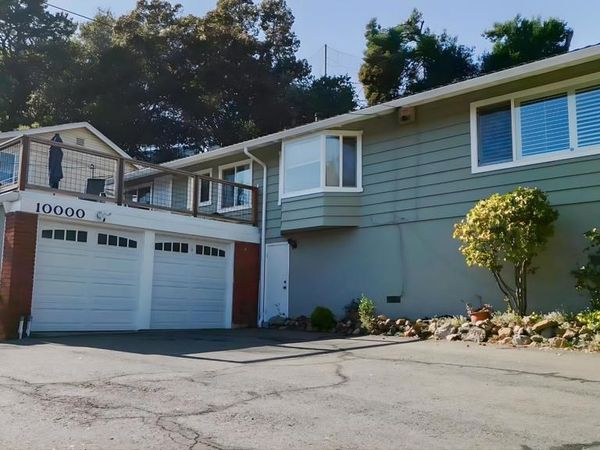 10000 Sigourney Ave, Oakland, CA 94605