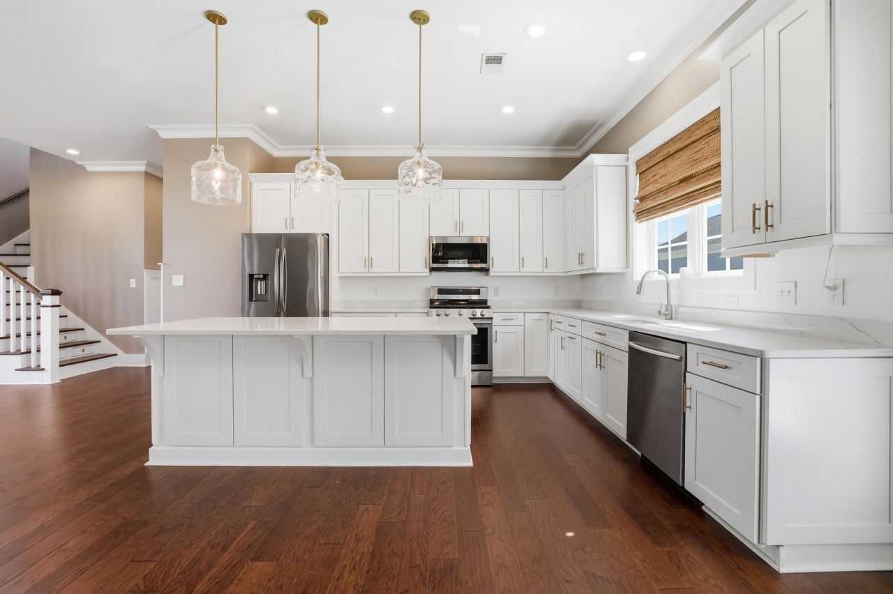 202 Spreading Oak Dr. Photo 15