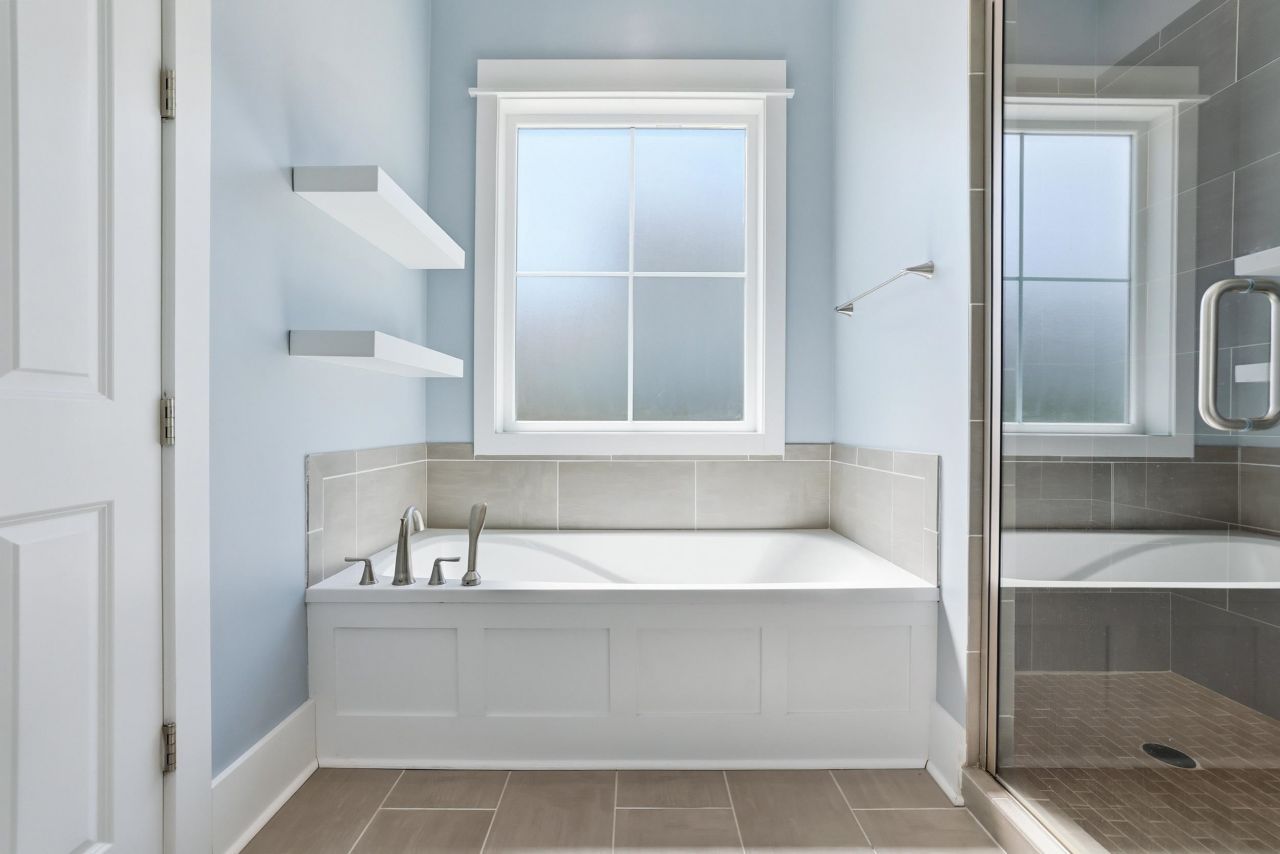 202 Spreading Oak Dr. Photo 33