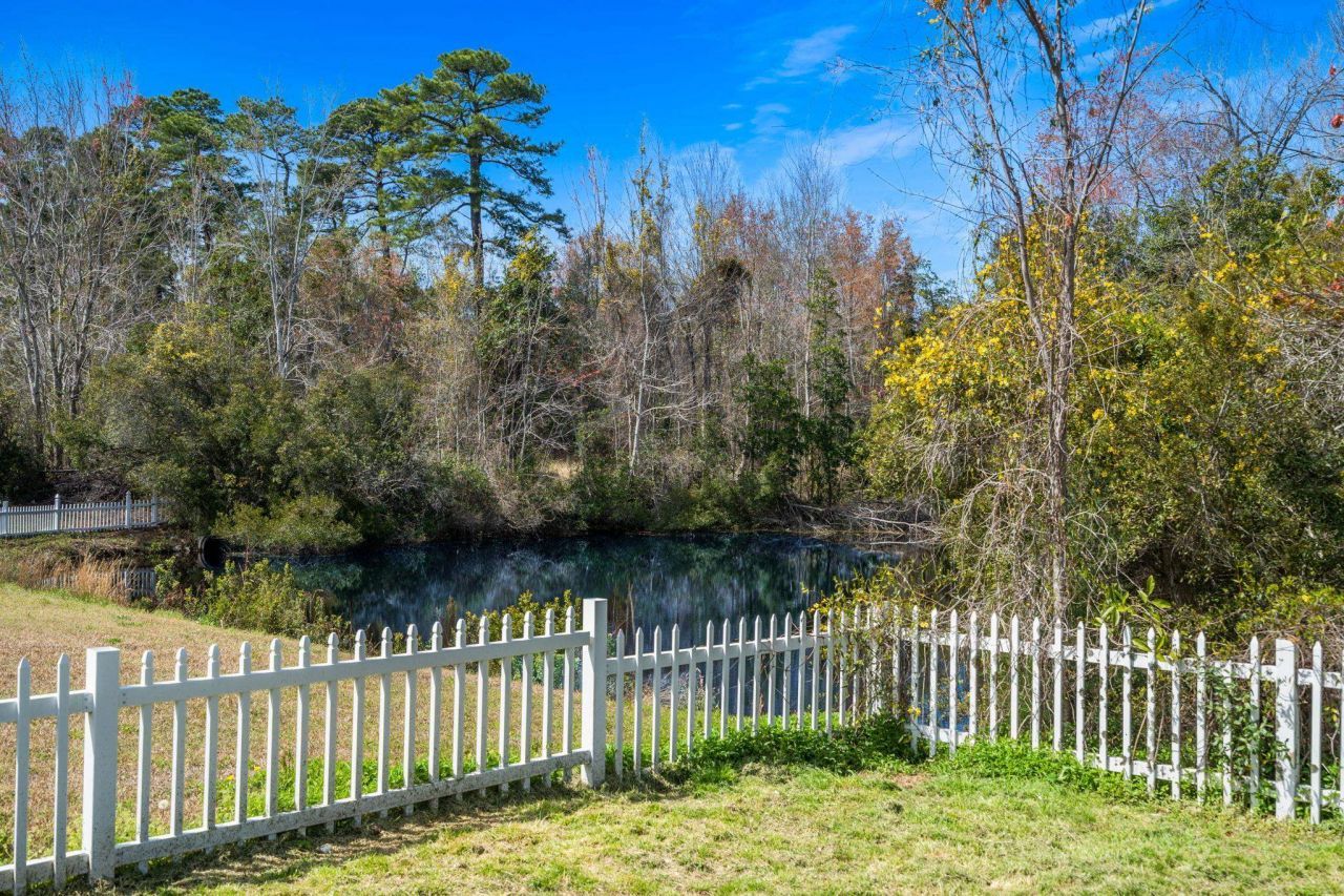 996 Silver Crest Dr. Photo 45