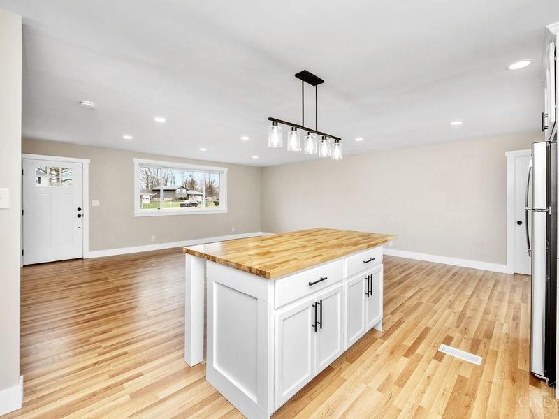 718 E Levitt Place, Union Twp, OH 45245 Photo 9