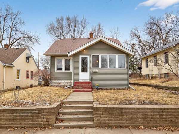 1885 Hawthorne Avenue E, Saint Paul, MN 55119