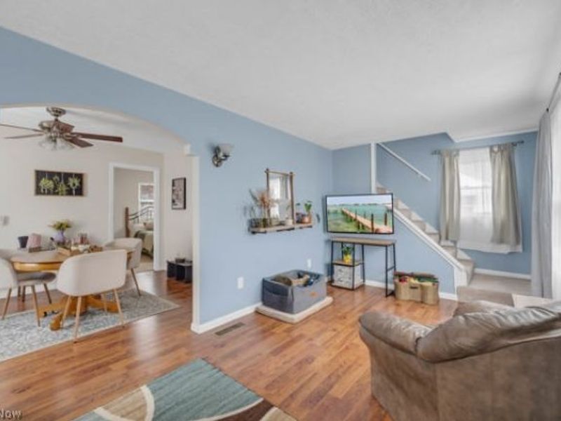 526 Clifford Avenue , Akron, OH 44301 Photo 3