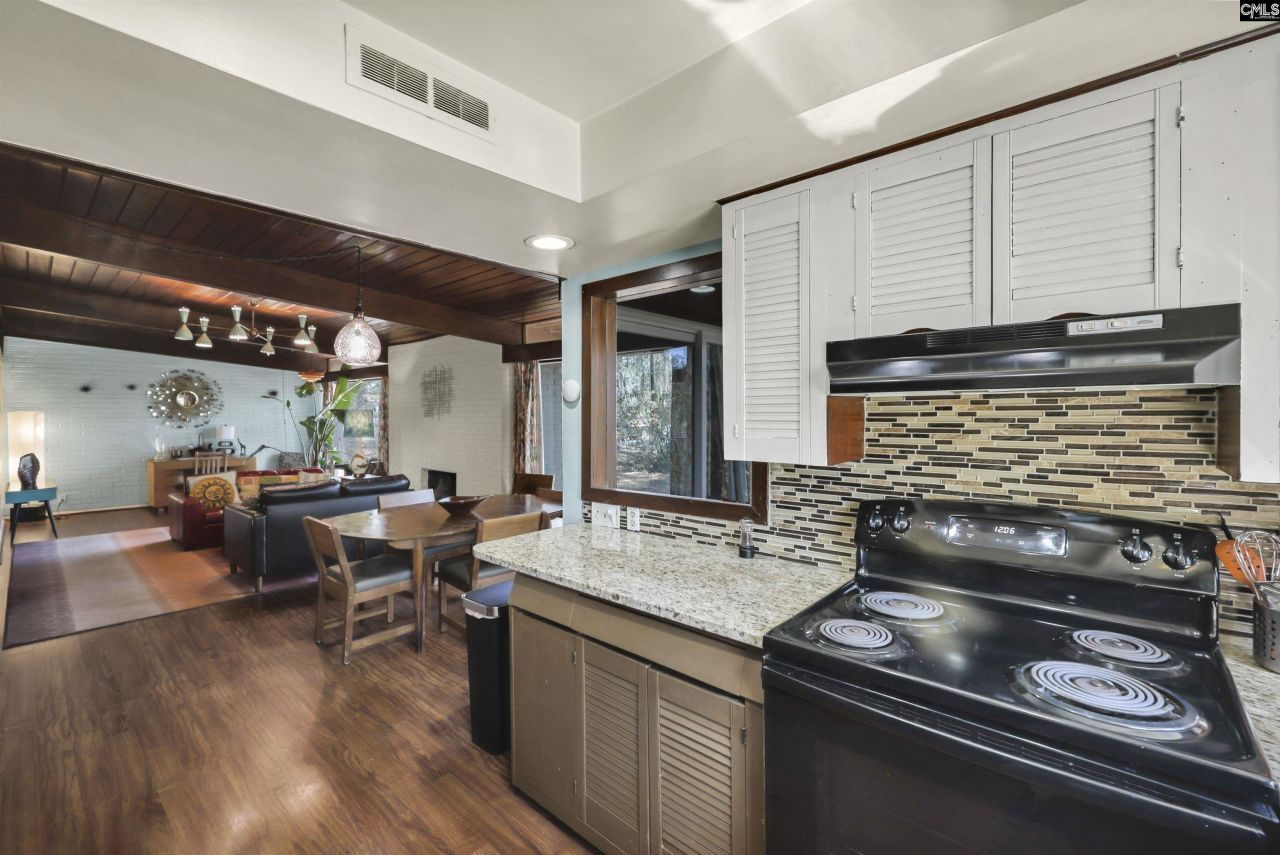 7331 Creekwood Drive  Photo 12