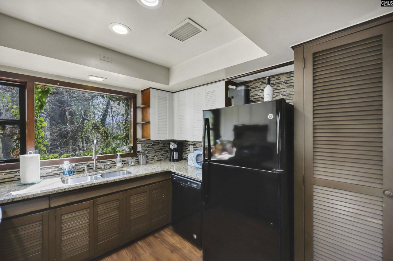 7331 Creekwood Drive  Photo 14