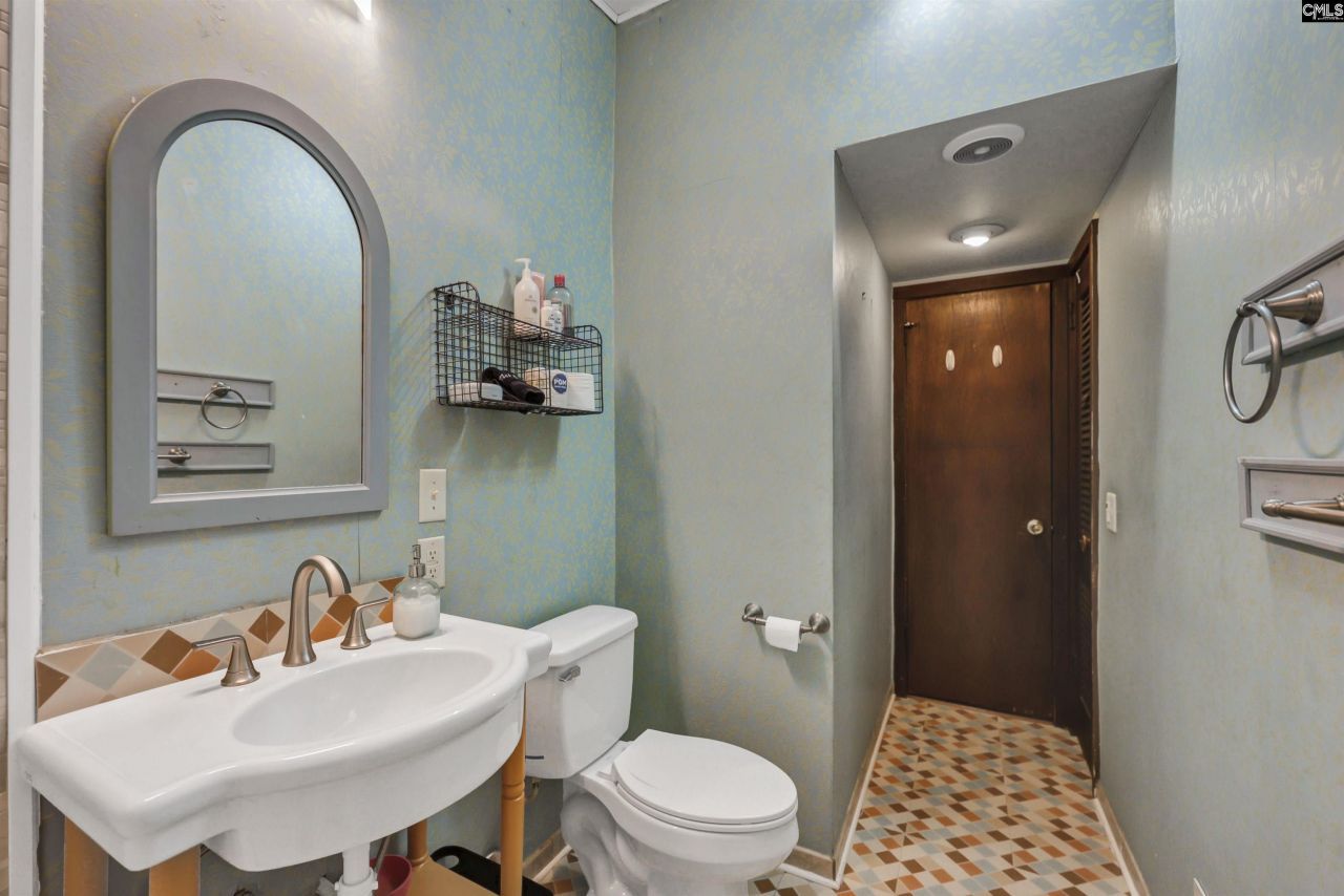 7331 Creekwood Drive  Photo 20