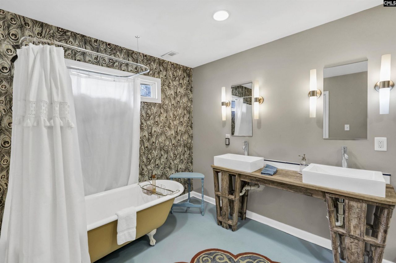 2505 Park Street  Photo 13