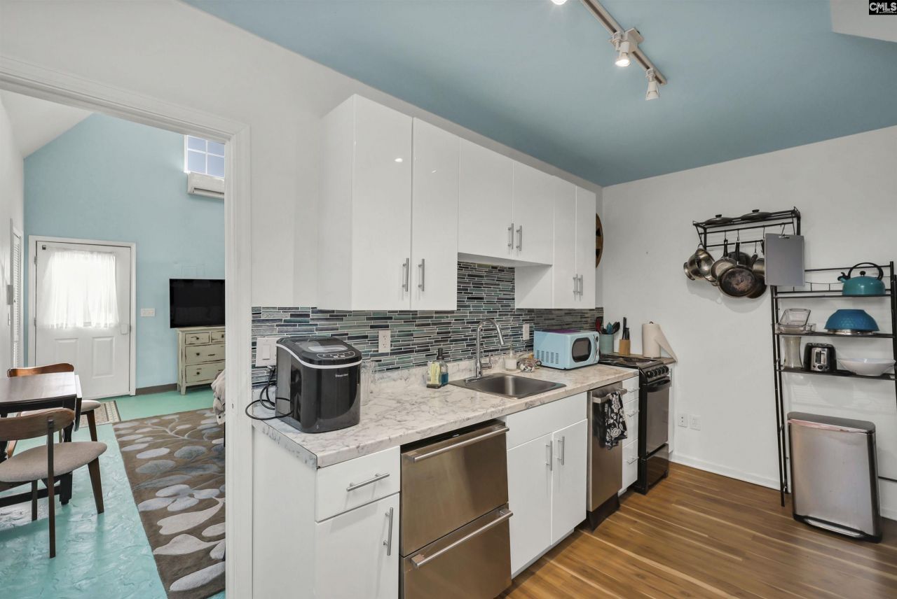 2505 Park Street  Photo 24