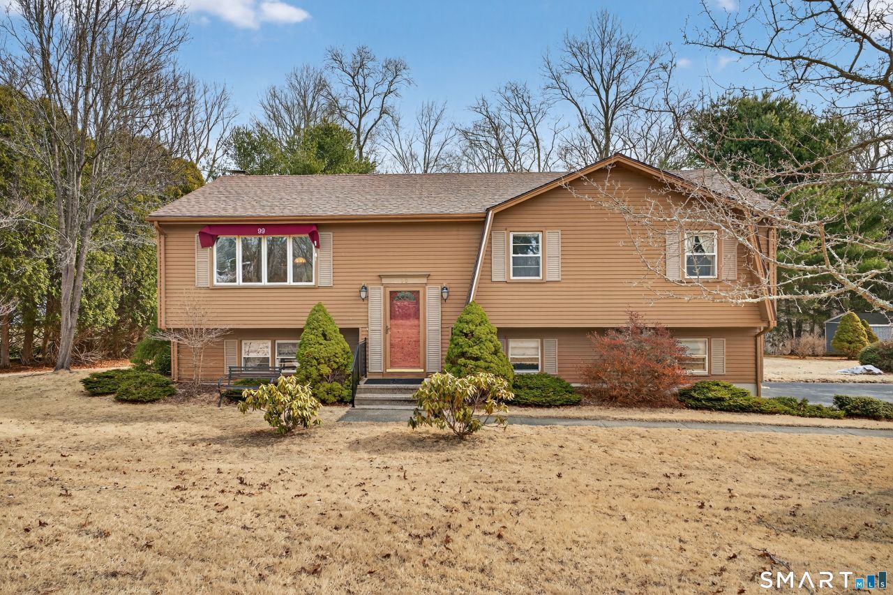 99 Dayton, Waterford, CT 06385 Main Photo