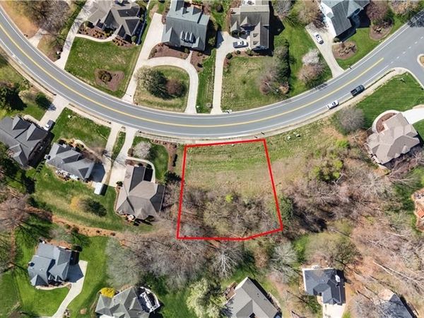 706 Golf House Road E, Whitsett, NC 27377