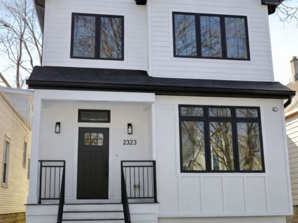 2323 W Farragut Avenue , Chicago, IL 60625