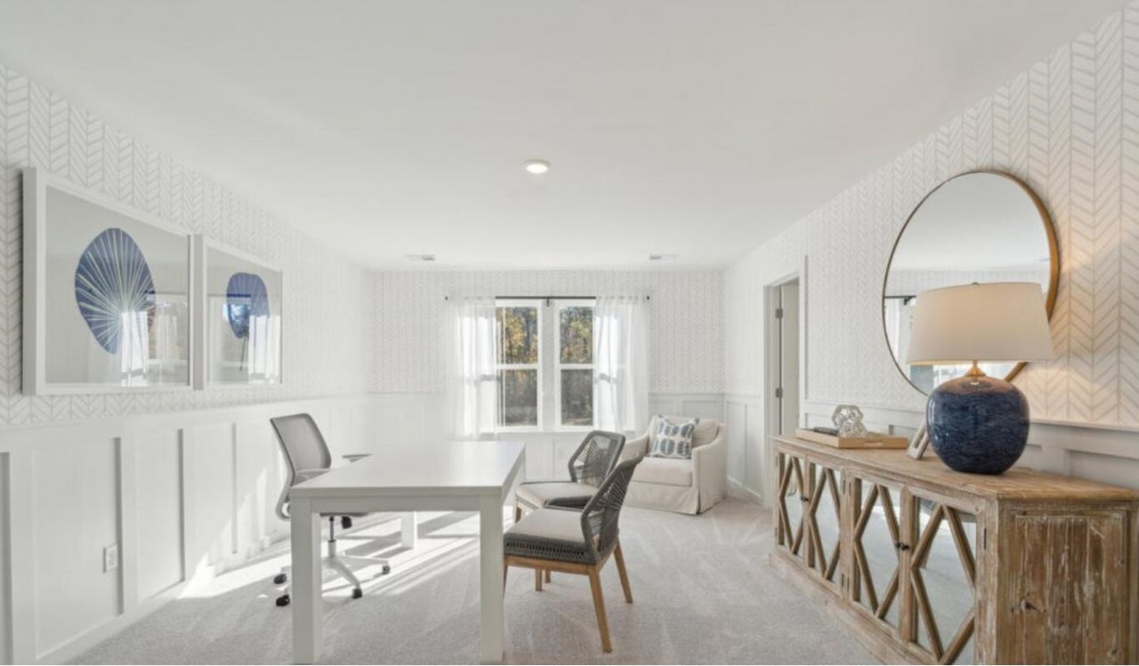 744 Ridgley Drive Photo 12