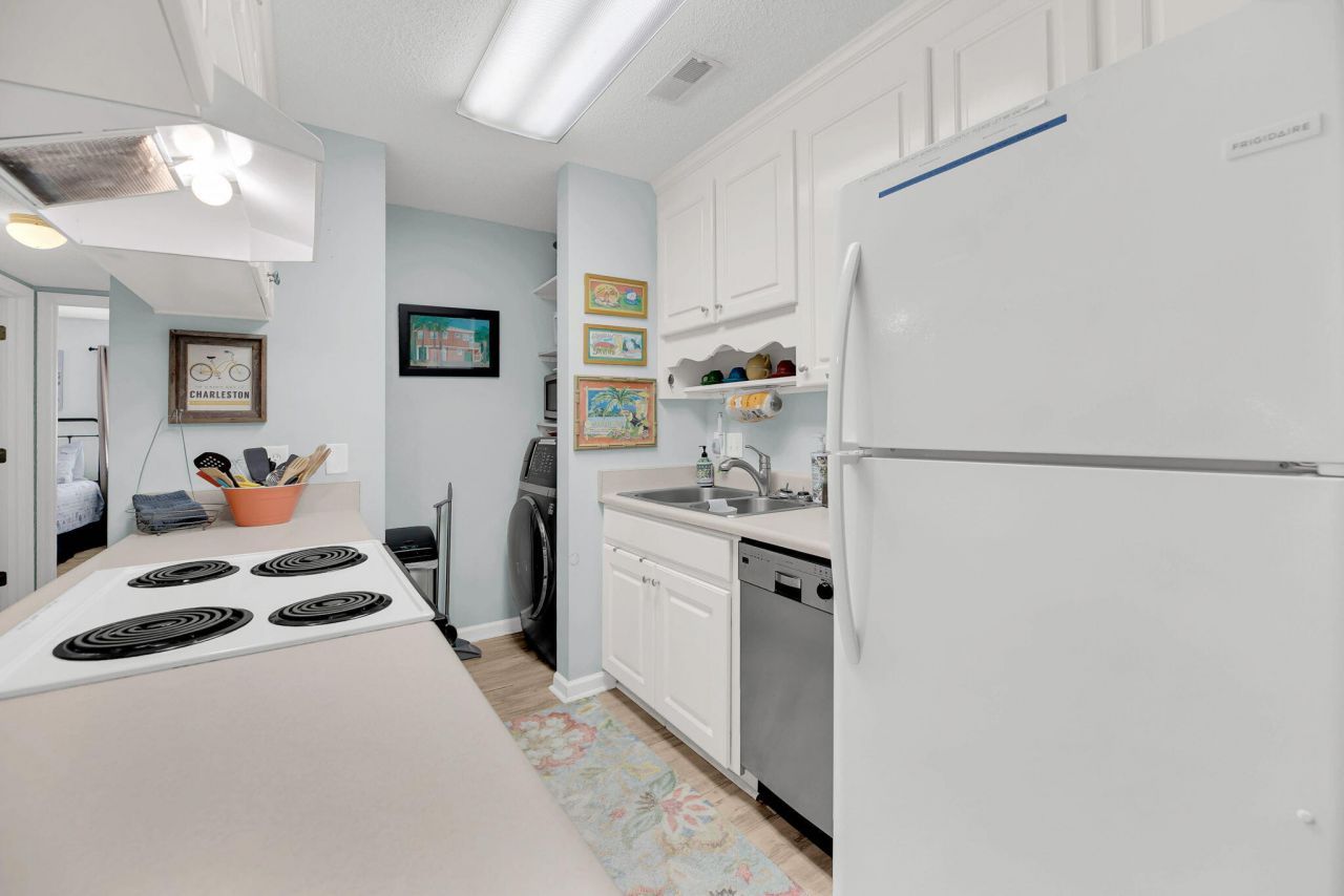 223 Sea Cloud Circle Photo 11