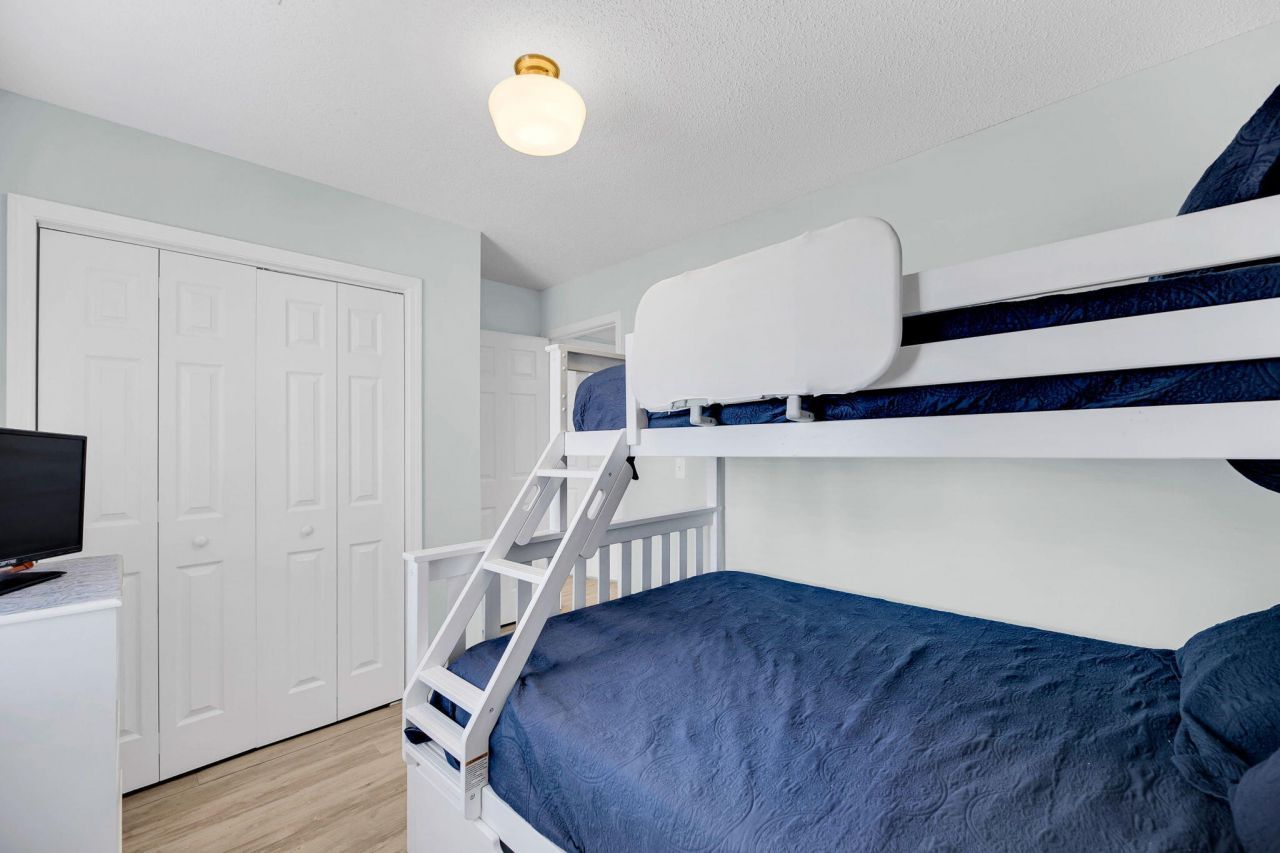 223 Sea Cloud Circle Photo 16