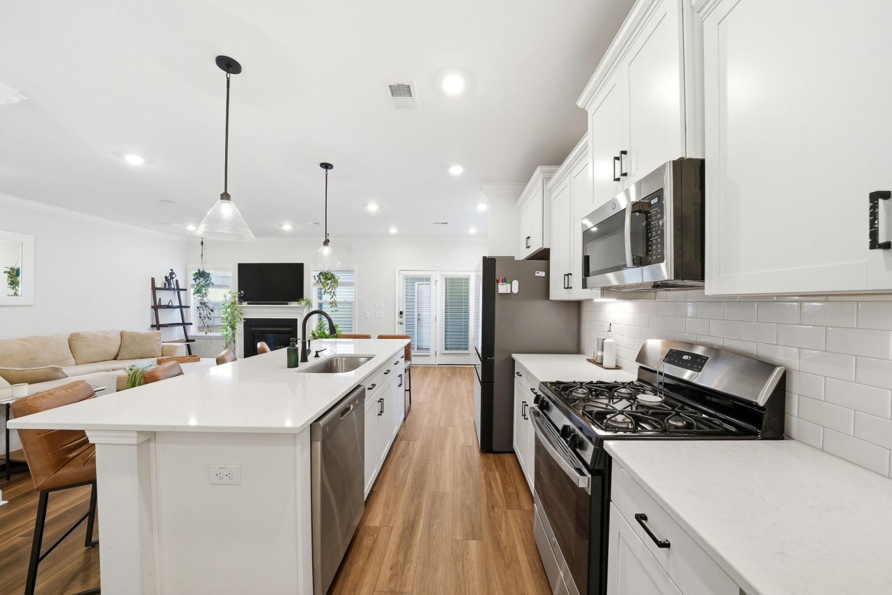 203 O'malley Drive Photo 8