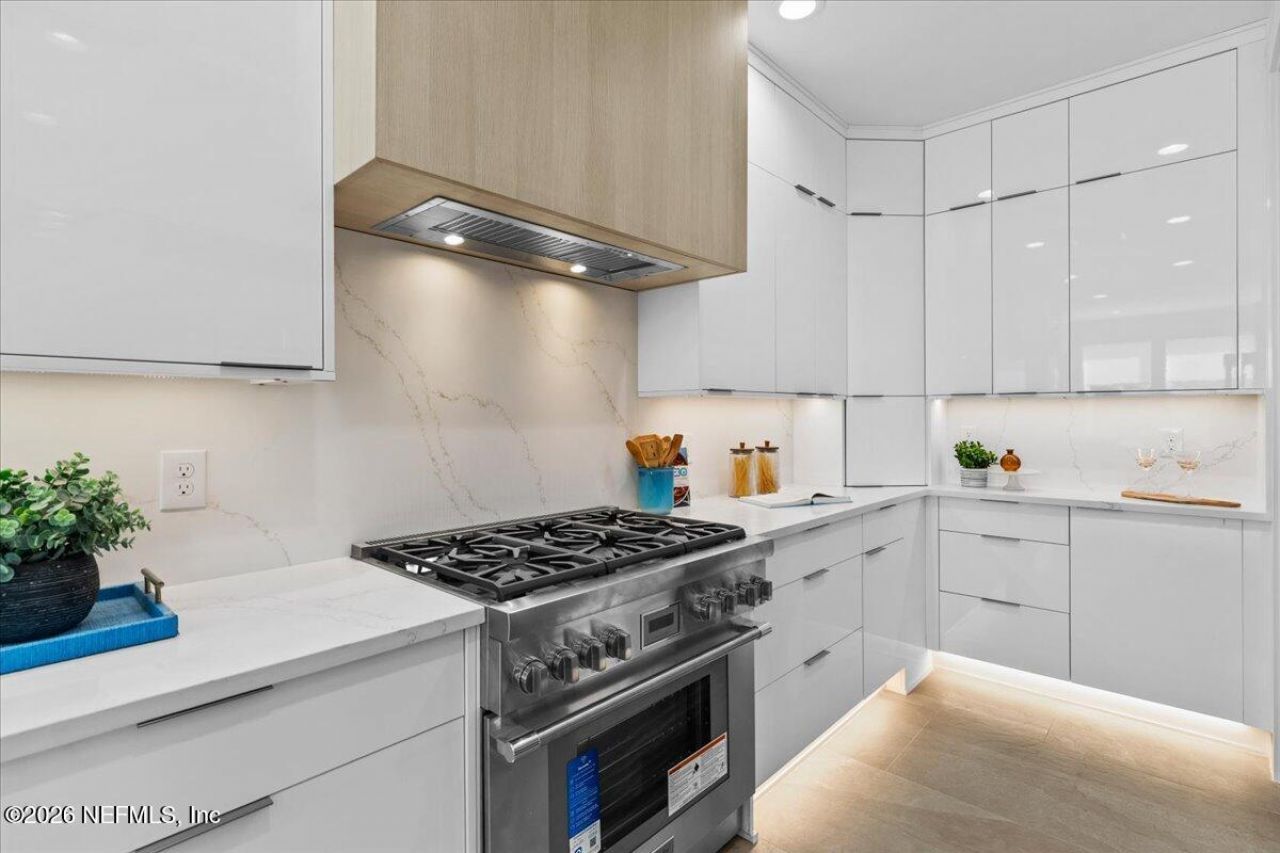 118 13th Avenue S, Unit 103 C, Jacksonville Beach, FL 32250 Photo