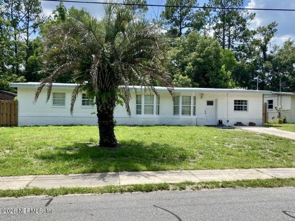 2034 MONTEAU Drive, Jacksonville, FL 32210
