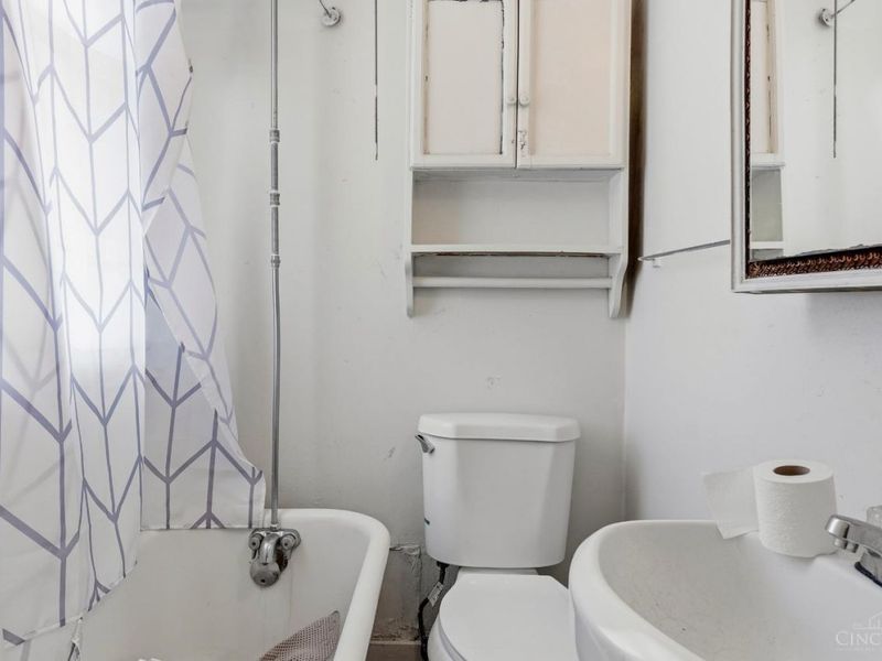 2308 W Clifton Avenue, Cincinnati, OH 45219 Photo 13