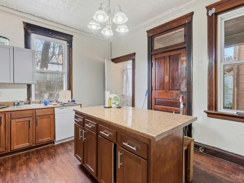 2308 W Clifton Avenue, Cincinnati, OH 45219 Photo 3