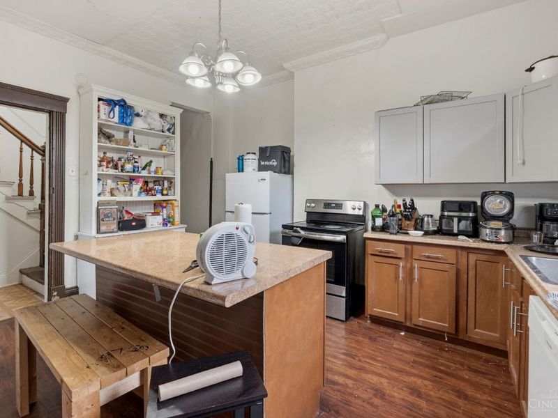 2308 W Clifton Avenue, Cincinnati, OH 45219 Photo 4