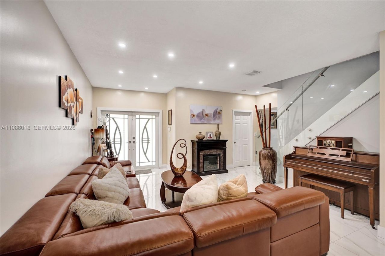 13220 SW 143rd Ter, Miami, FL 33186 Photo