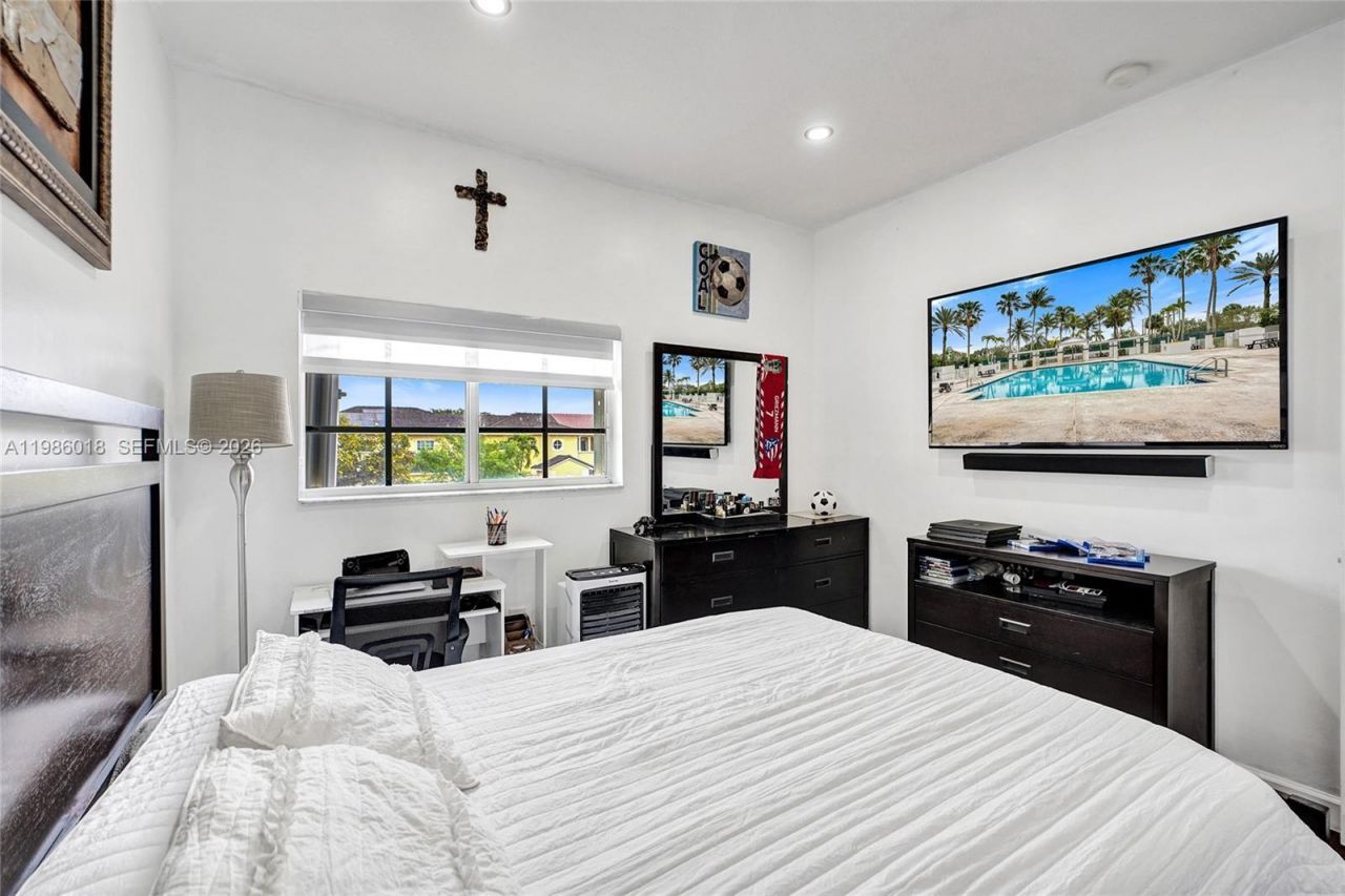 13220 SW 143rd Ter, Miami, FL 33186 Photo