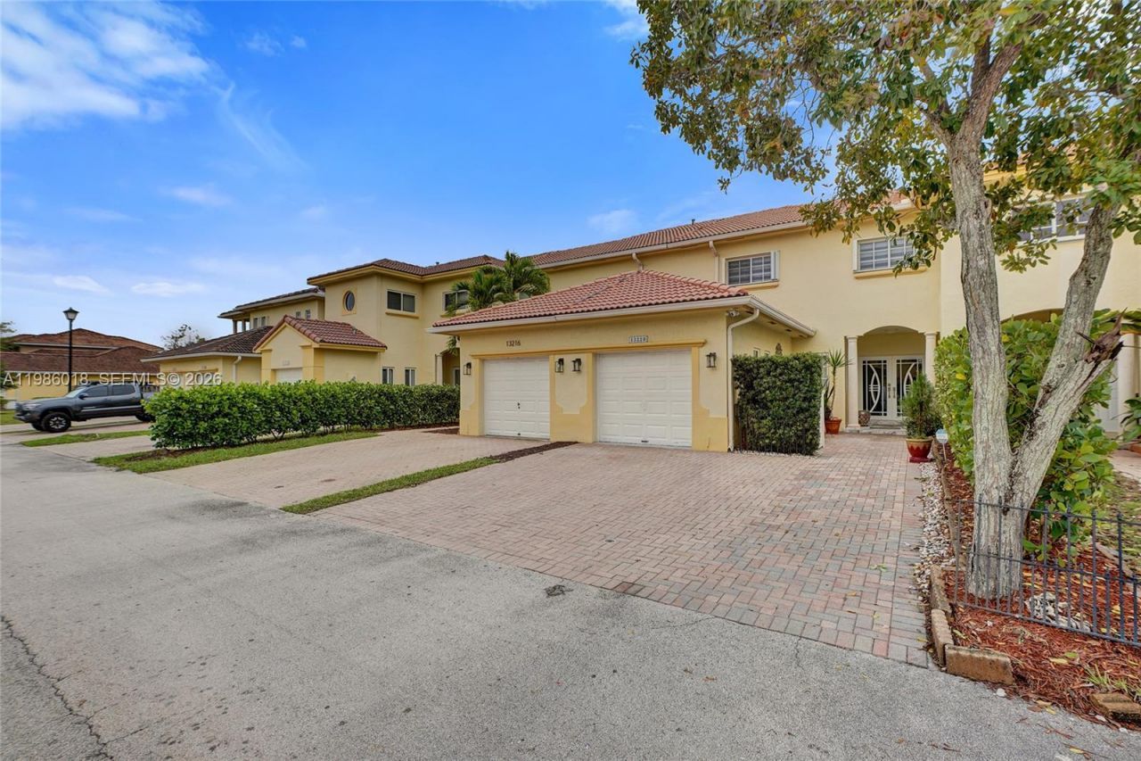 13220 SW 143rd Ter, Miami, FL 33186 Photo