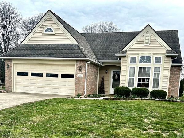 2113 Wilshire Drive, Piqua, OH 45356