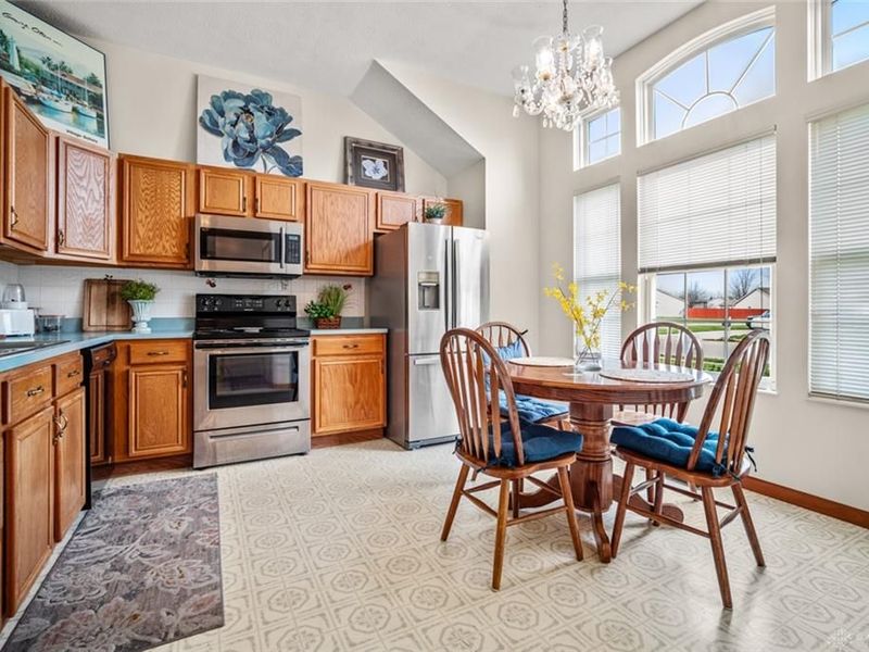 2113 Wilshire Drive, Piqua, OH 45356 Photo 13