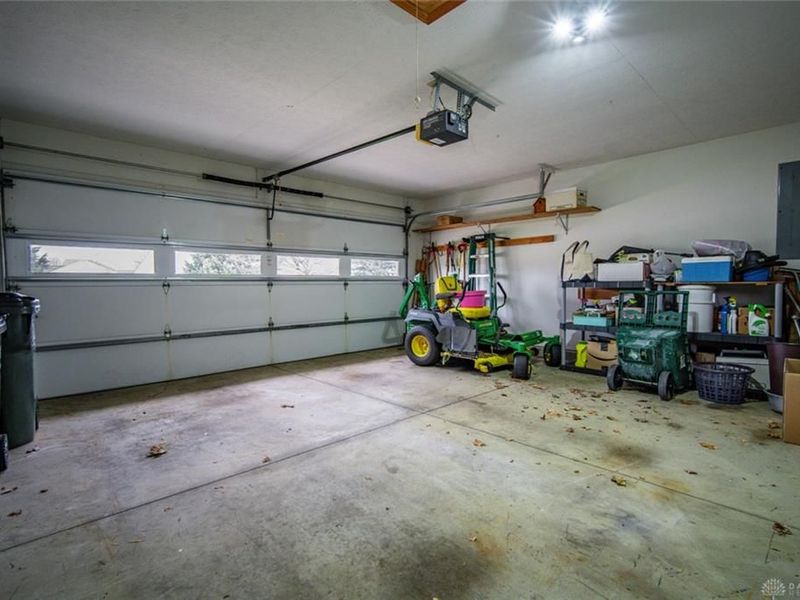 2113 Wilshire Drive, Piqua, OH 45356 Photo 9